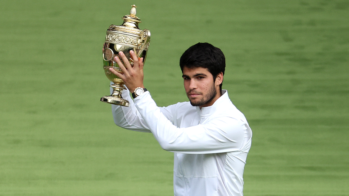 Carlos Alcaraz destrona a Djokovic como el nuevo campeón de Wimbledon