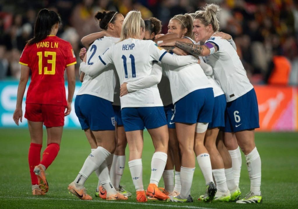 Inglaterra se enfrentará a Nigeria en los octavos de final del Mundial femenino.