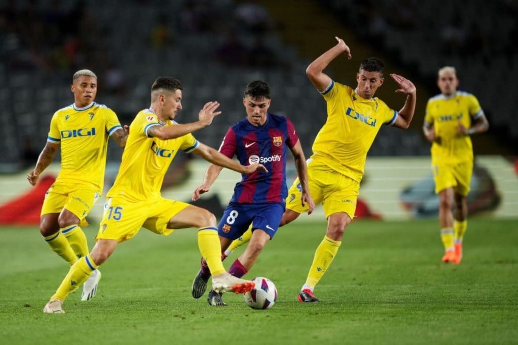 Pedri marcó el 1-0 para Barcelona ante Cádiz.