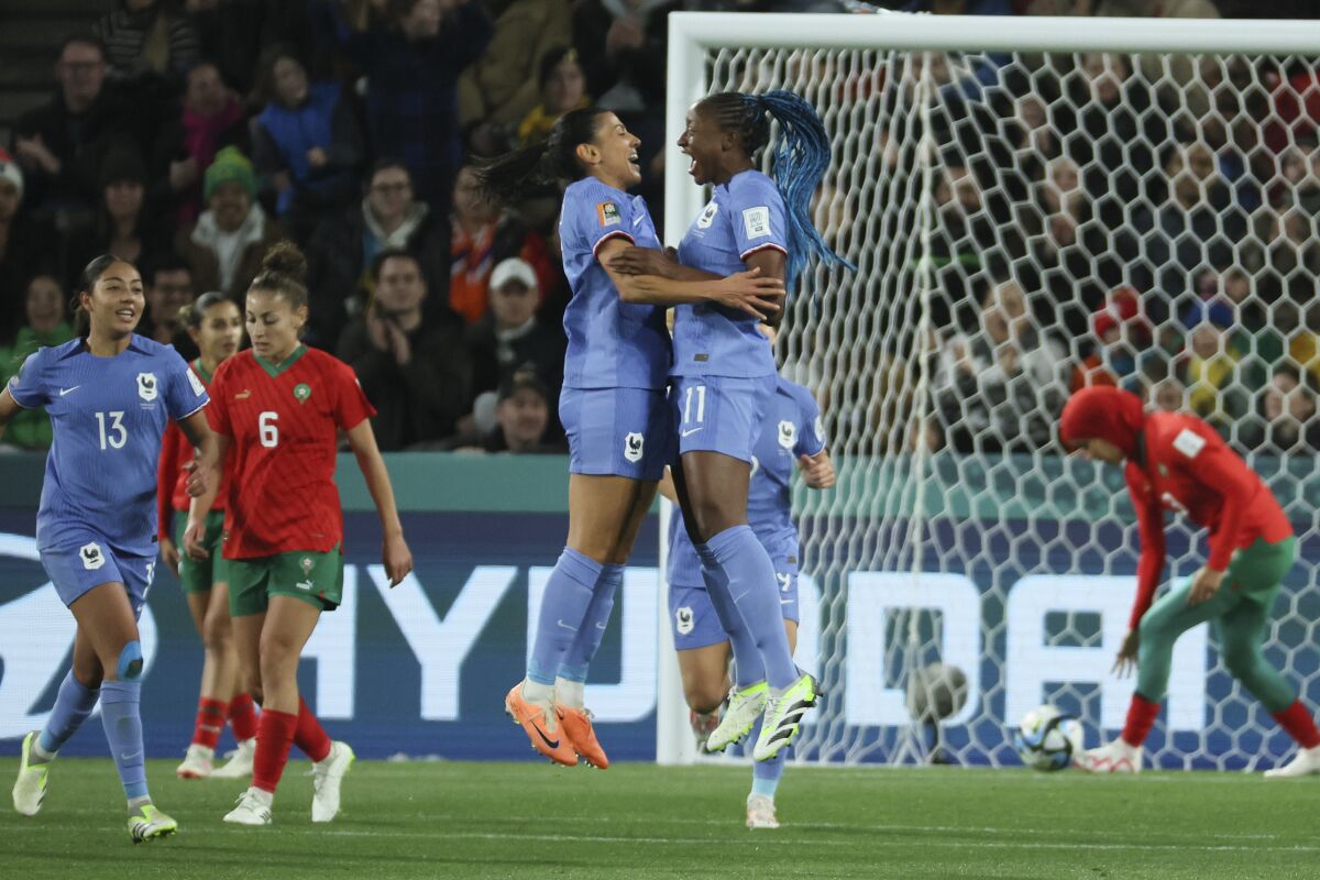 Mundial femenino 2023: Francia avanza a los cuartos caminando