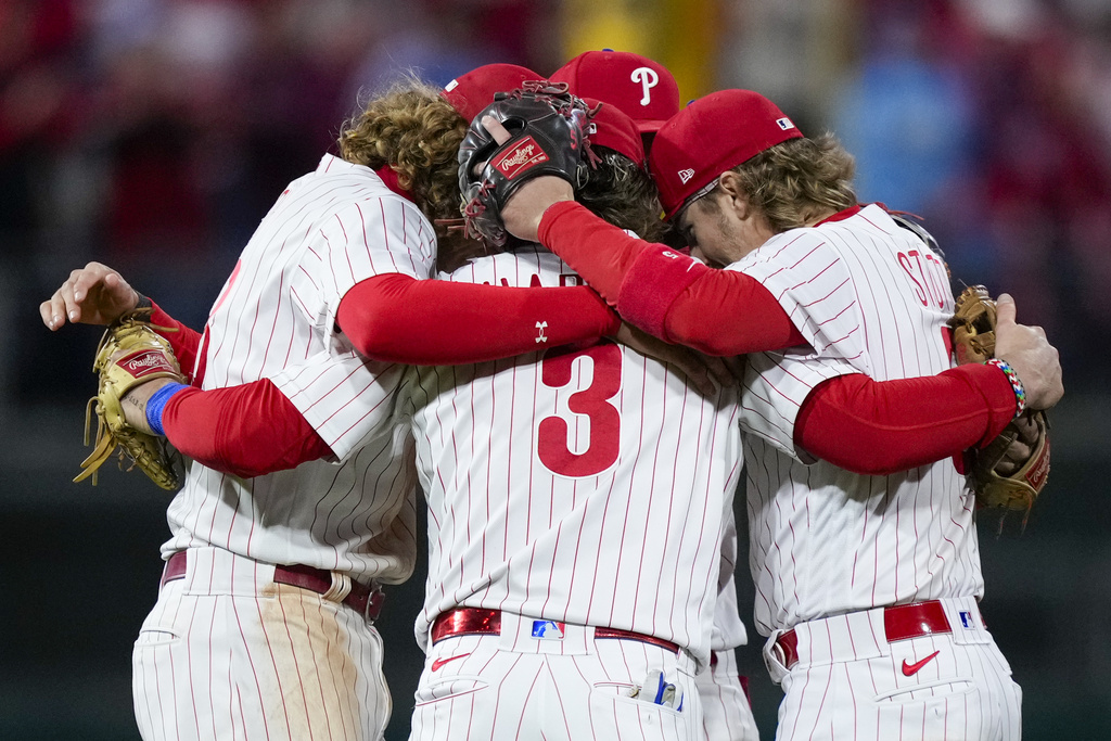 NLCS: Phillies de Philadelphia celebraron con victoria el cumpleaños de Bryce Harper