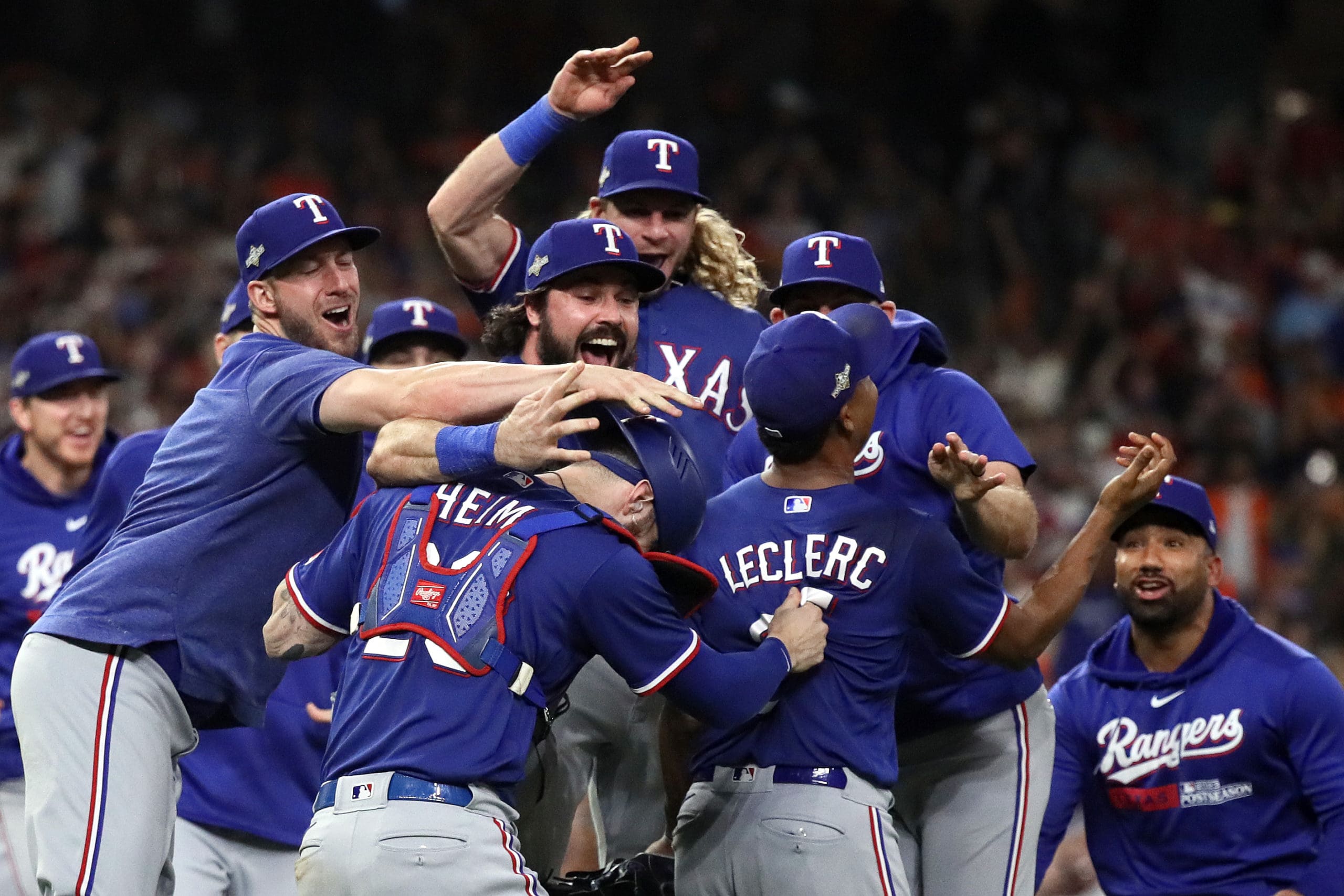 Los Rangers aplastan a los Astros en el Juego 7 y regresan a la Serie Mundial luego de 12 años