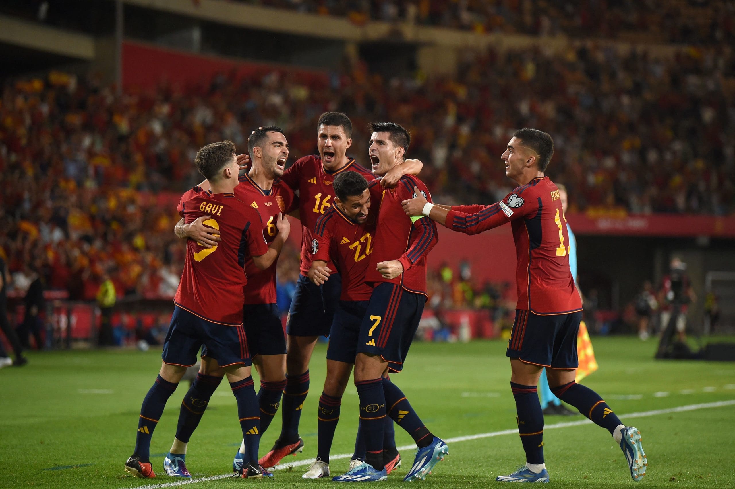 España triunfa ante Escocia en un partido clave de clasificación a la Euro 2024