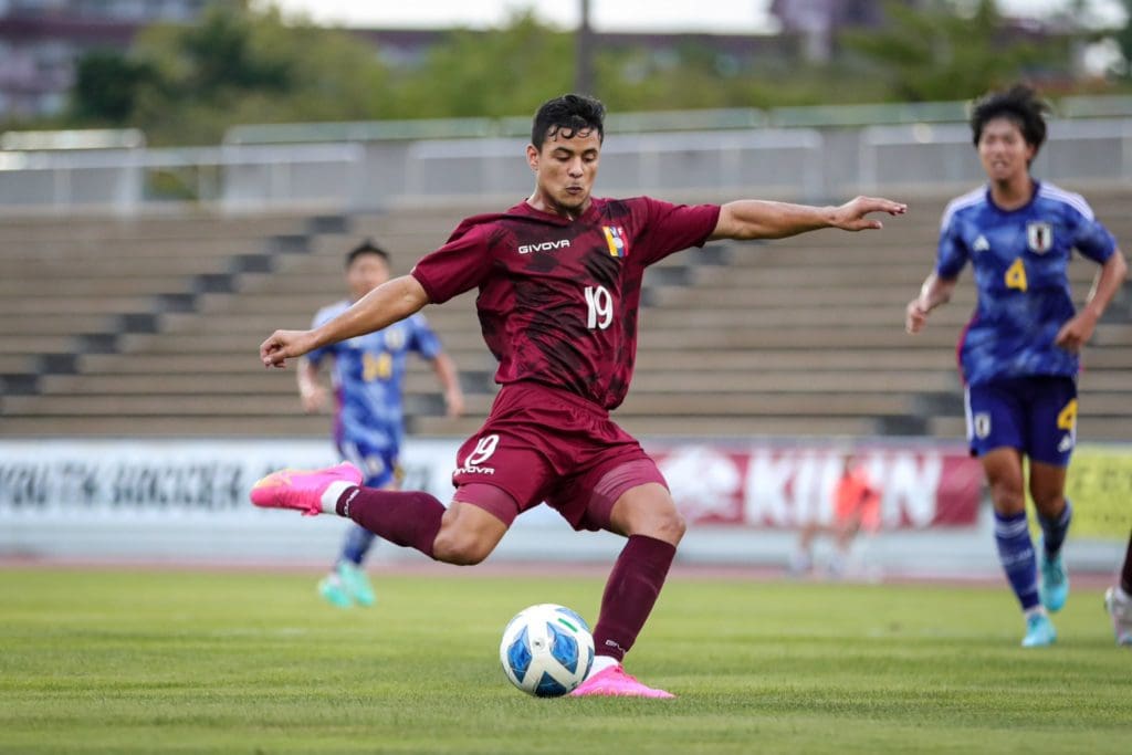 Junior Colina, delantero de la Vinotinto. Foto: FVF.