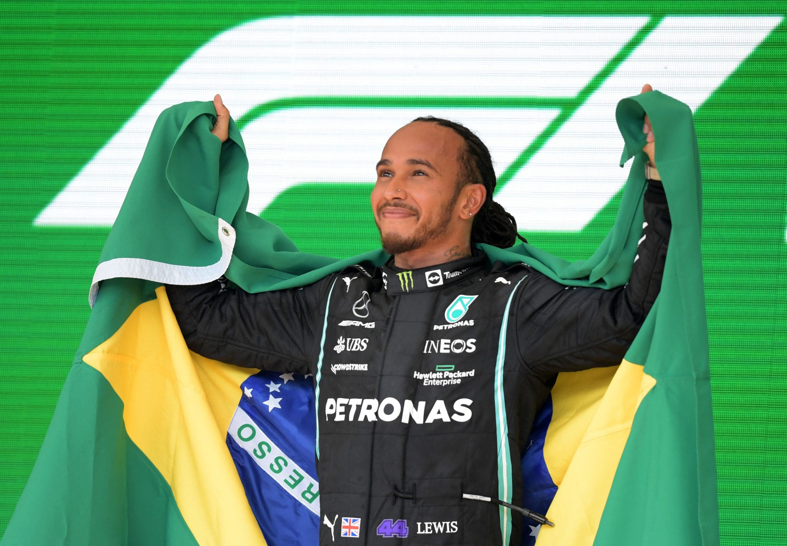 Lewis, um de nós: ¿Por qué Hamilton corre como local en Brasil?