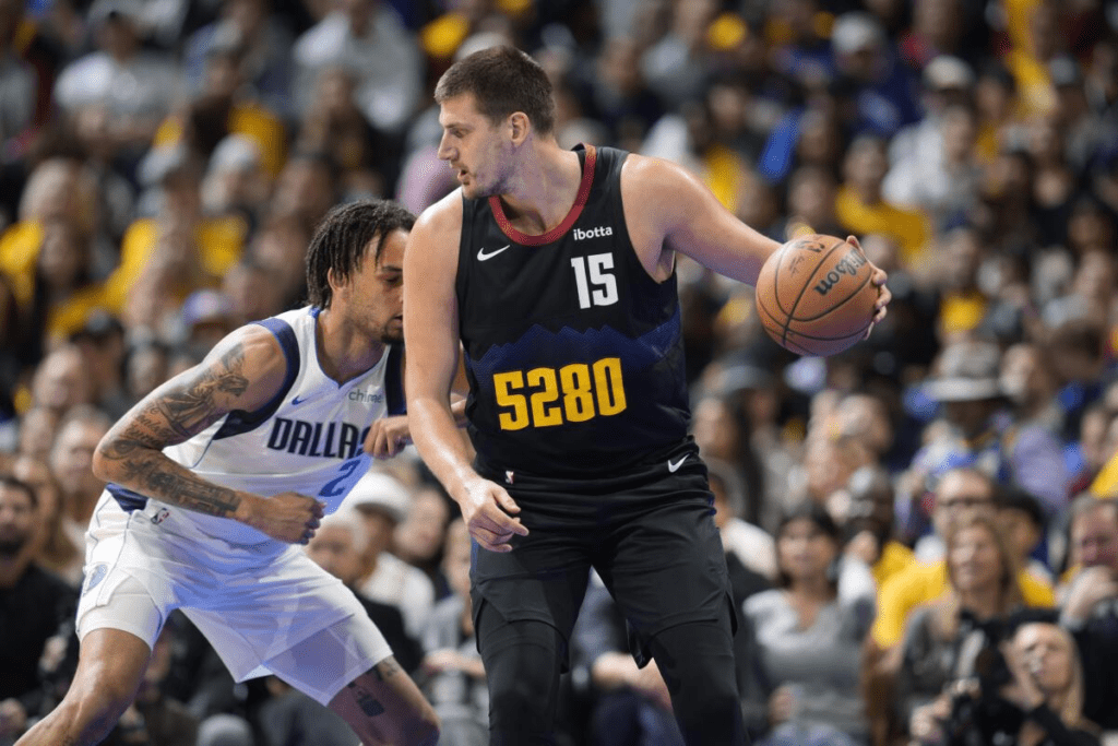 Los Nuggets arrancaron con todo en el tabloncillo. Superaron a los Mavericks desde el segundo minuto del primer cuarto