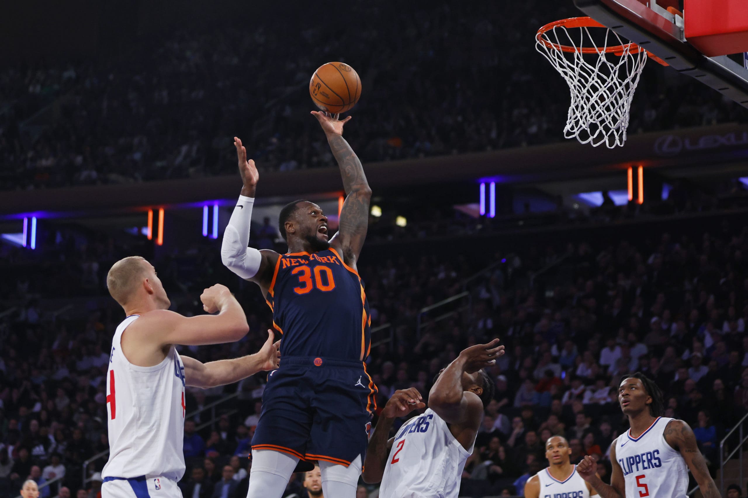 Knicks apabullaron a Clippers y arruinaron el debut de James Harden