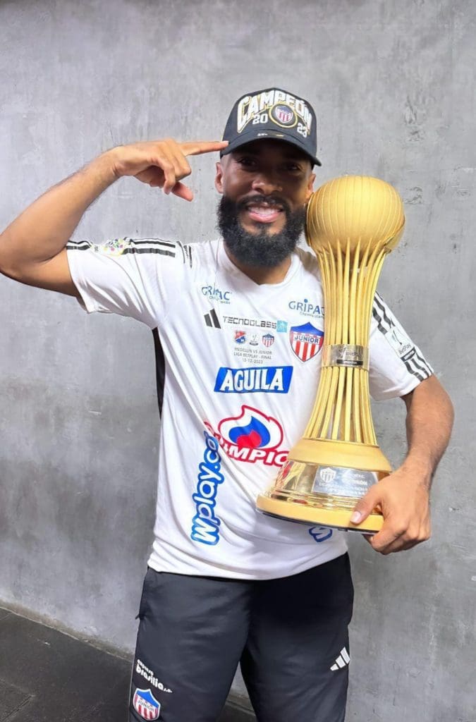 Luis "Cariaco" González es campeón de Colombia con Junior.