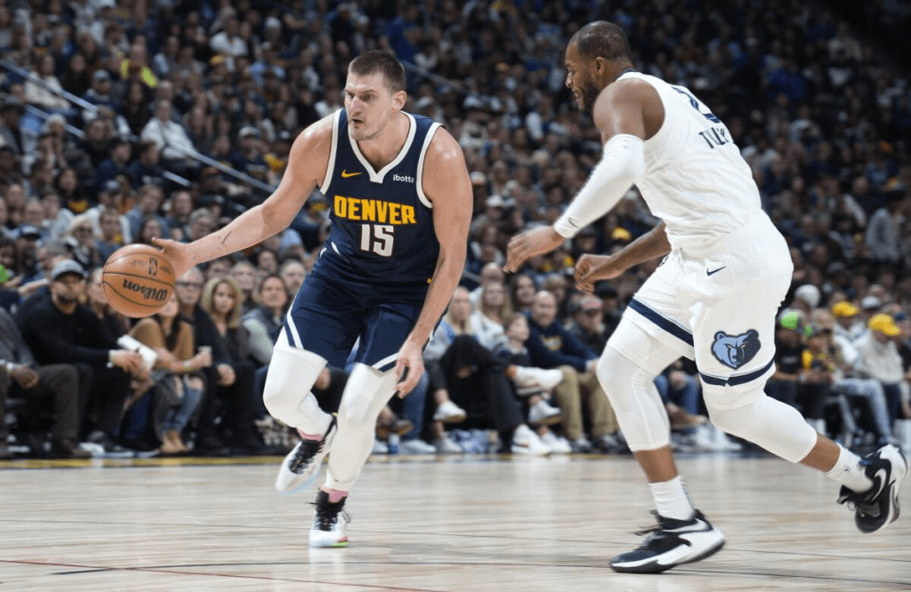 Memphis se encontró con un Nikola Jokic que completó un partido perfecto en tiros y unos Nuggets que no sacaron el pie del acelerador.