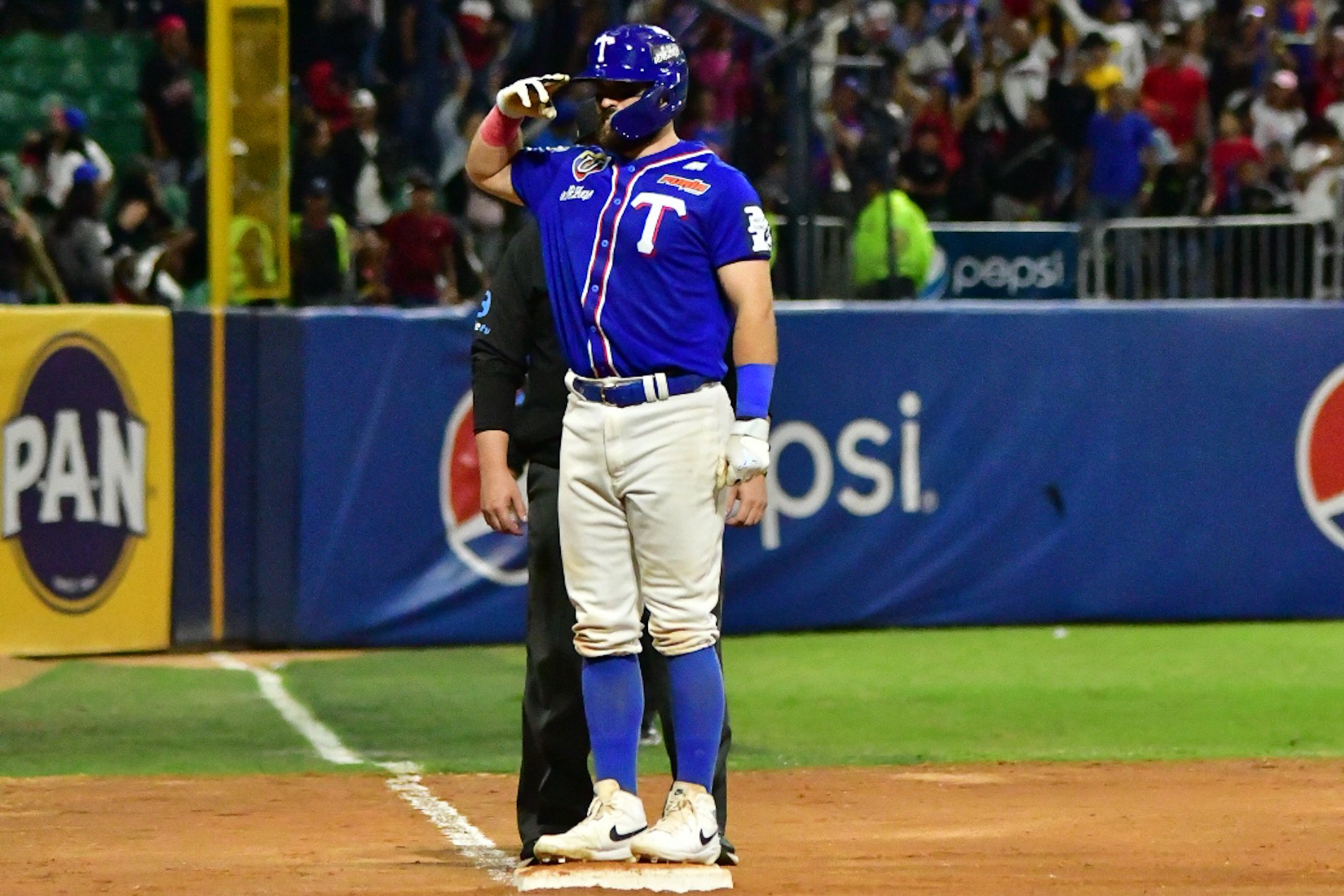 Serie del Caribe: Tiburones de La Guaira se refuerza con 10 peloteros tras sufrir bajas sensibles