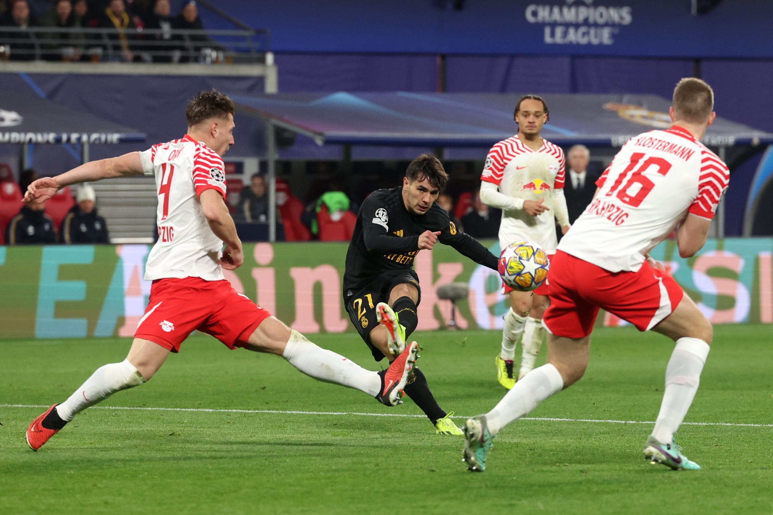 Champions League: Brahim y Lunin le dieron al Madrid la victoria ante el Leipzig