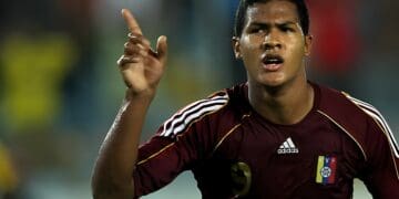 Salomón Rondón, uno de los goleadores más jóvenes en la historia de la selección de fútbol de Venezuela.