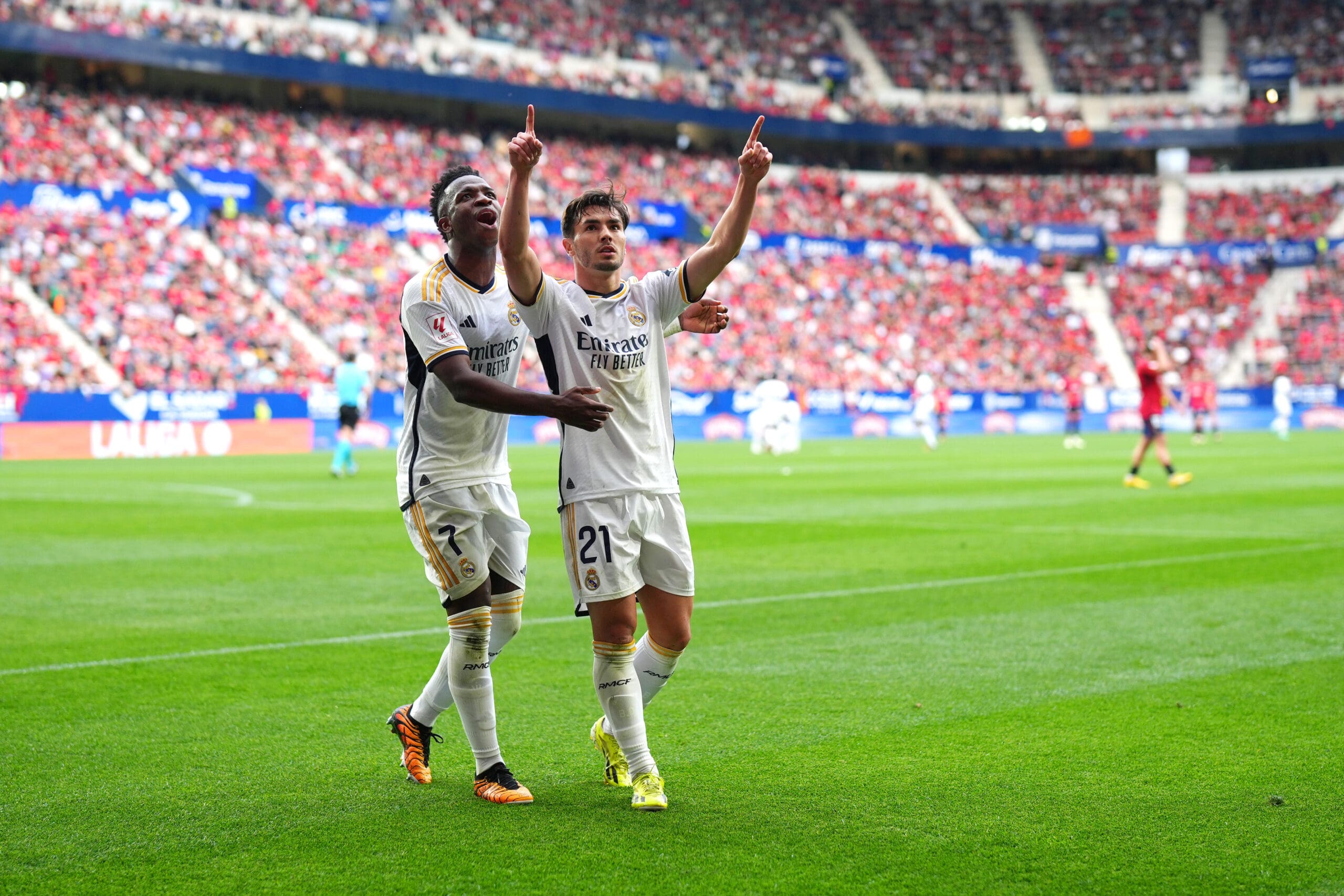 Vinicius Jr lidera goleada del Madrid ante el Osasuna