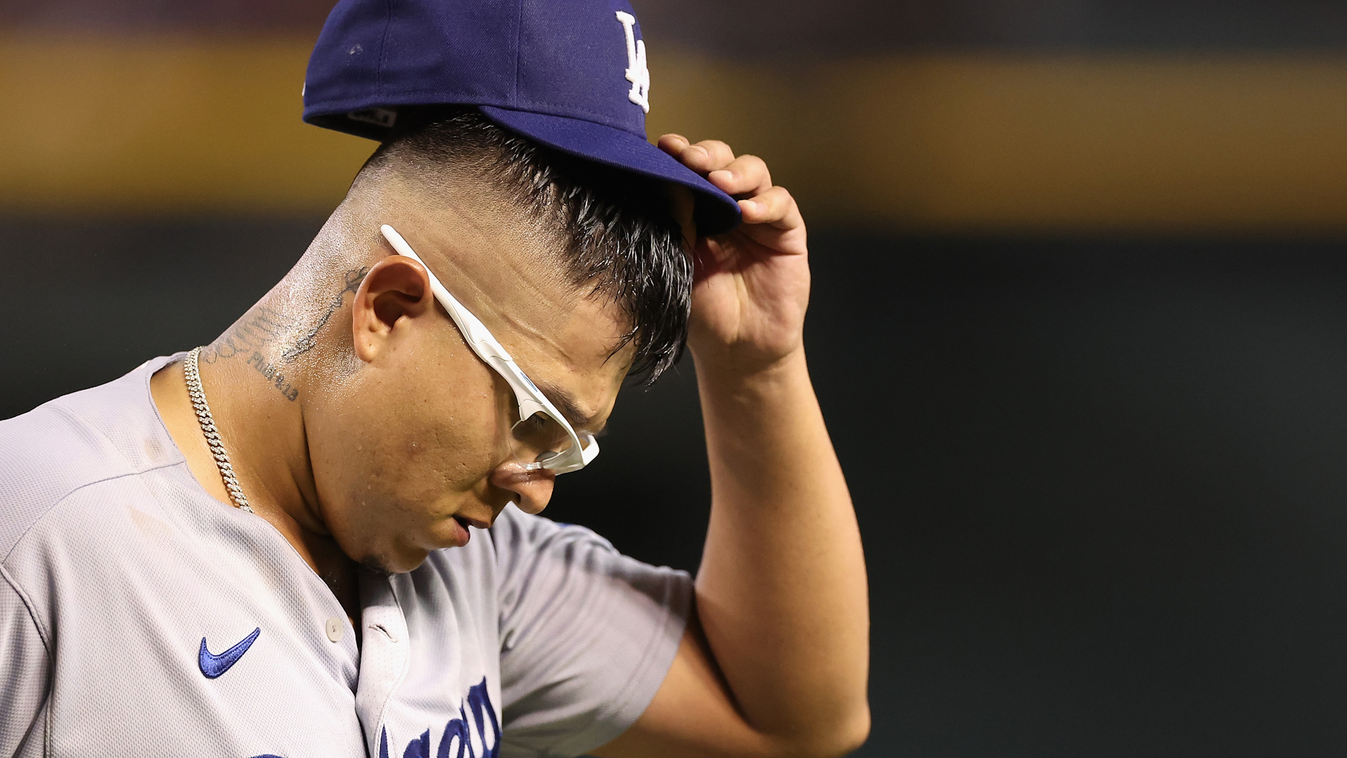 MLB: ¡Más problemas! Julio Urías es acusado de cinco delitos por agresión