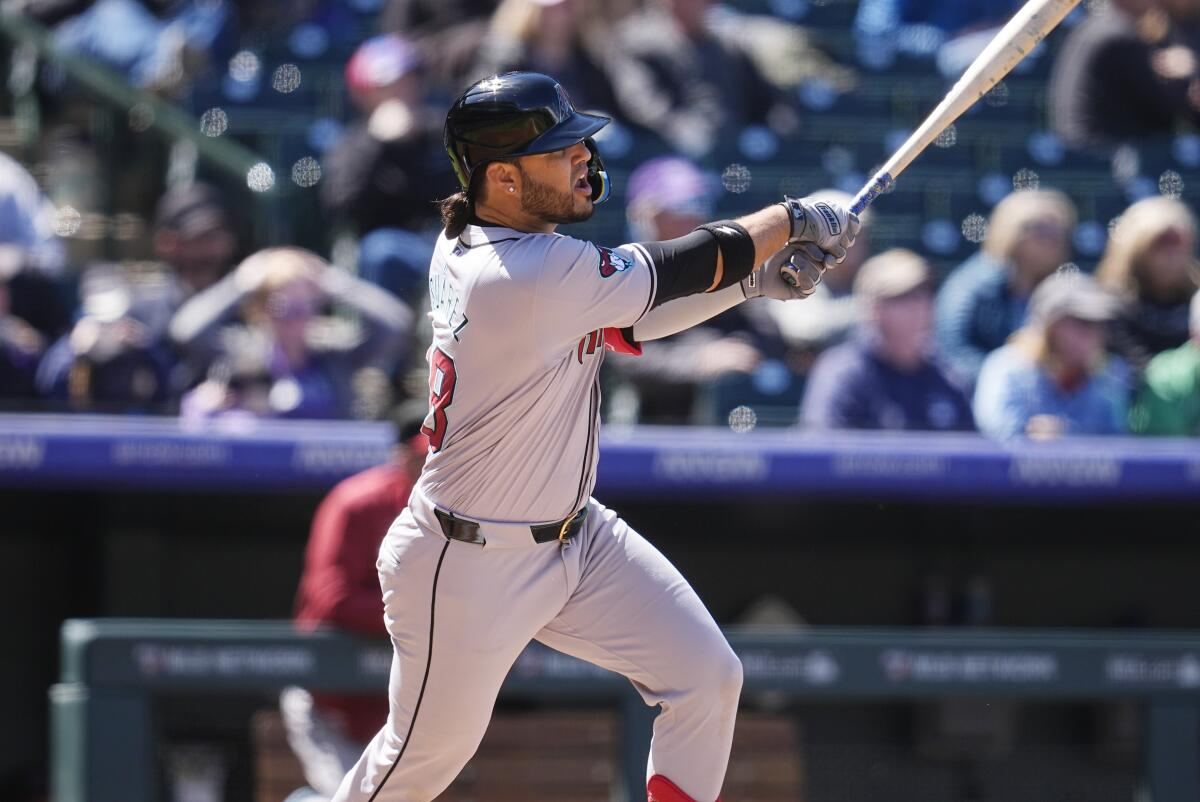 Eugenio Suárez consigue la victoria en el último de la serie ante los Rockies