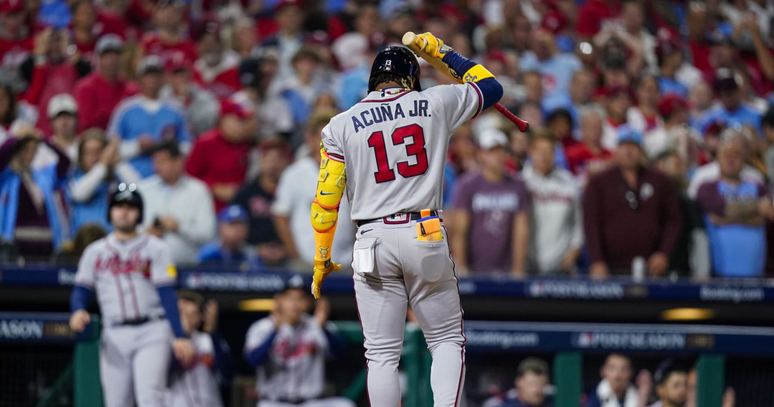 Bravos se afianzan en su división tras vencer a los Astros