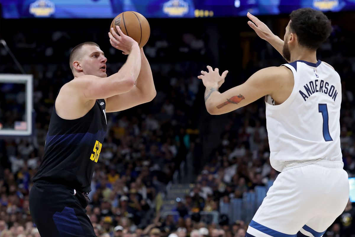 Nikola Jokic comandó la remontada de la serie sobre Minnesota