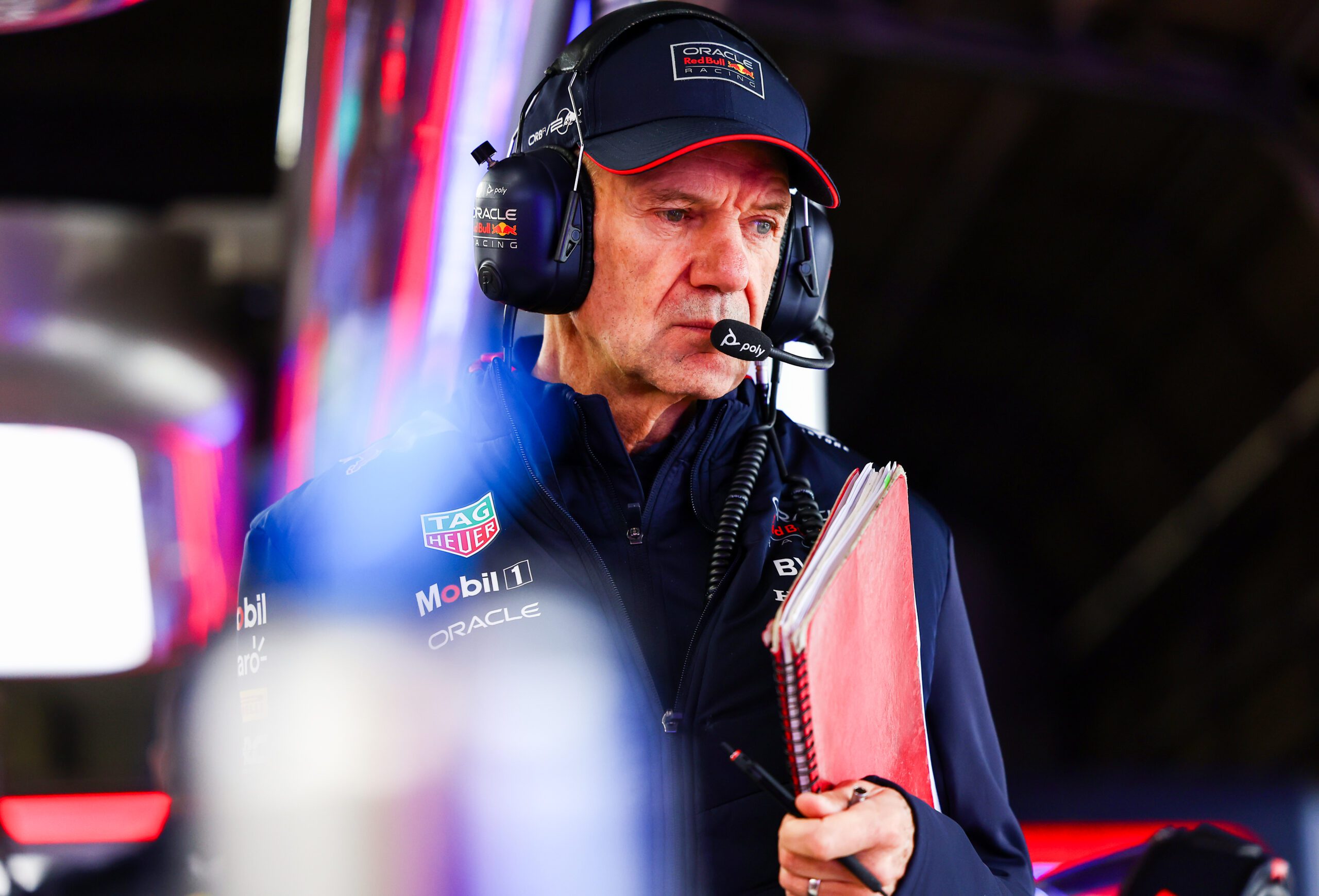 Adrian Newey no descarta cambiar de equipo en la F1