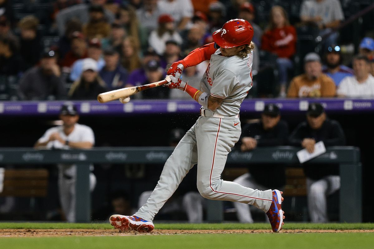 Bryce Harper le da la victoria a los Phillies en el 9no inning ante los Rockies