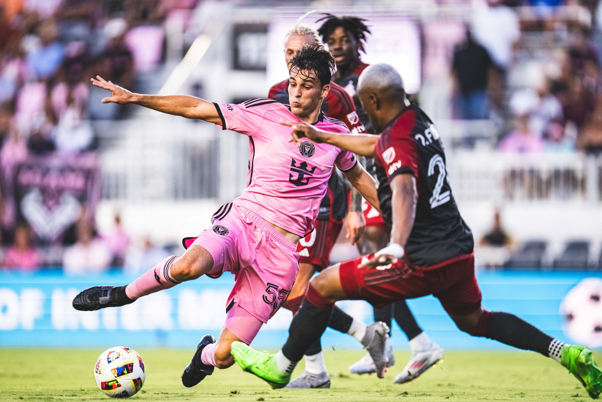 El Inter Miami volvió a la cima del Este tras derrotar 3-1 al Toronto FC