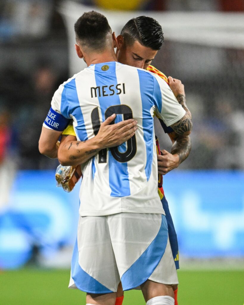 Lionel Messi y James Rodríguez.