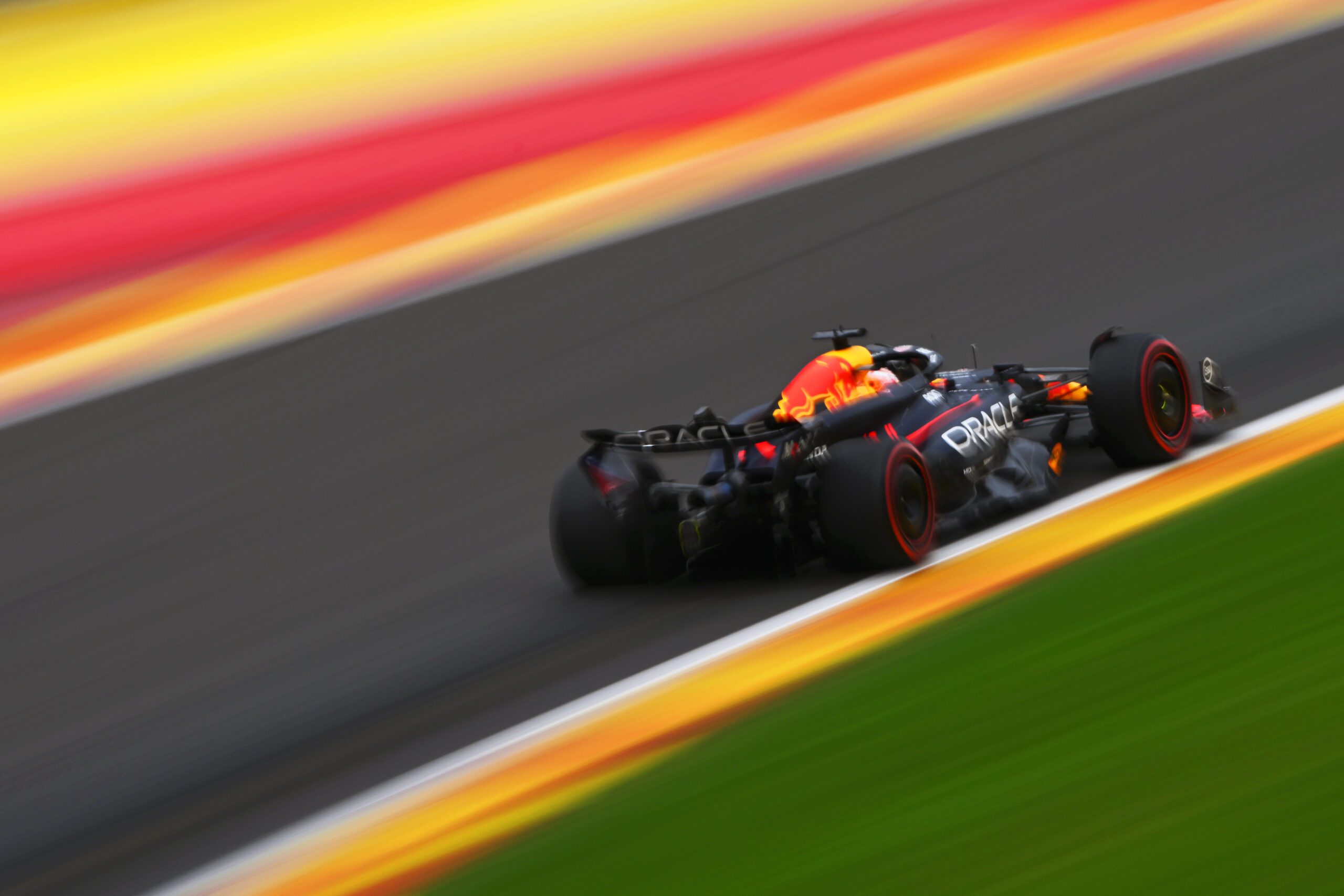 Verstappen y Norris vuelan en las prácticas del GP de Bélgica